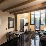 Ventiri Lofts - Kalamata Luxury Penthouses Daire *