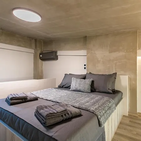 Ventiri Lofts - Kalamata Luxury Penthouses Faraí