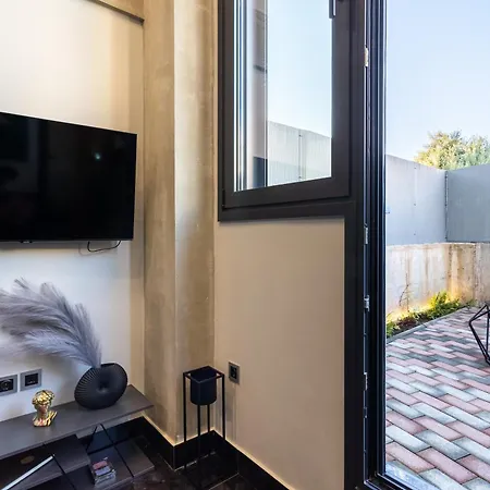 Ventiri Lofts - Kalamata Luxury Penthouses Lägenhet Faraí