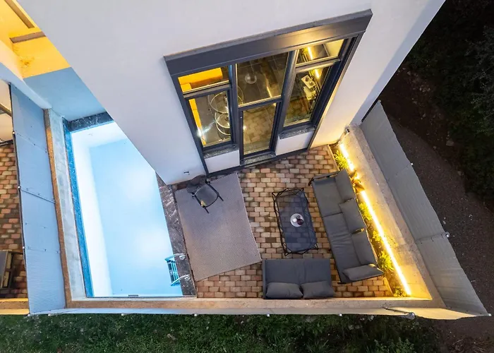 Апартаменты Ventiri Lofts - Kalamata Luxury Penthouses Farai