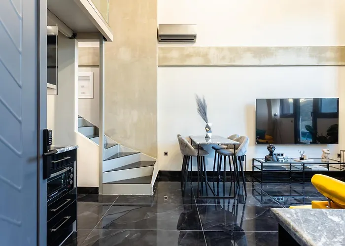 Ventiri Lofts - Kalamata Luxury Penthouses Апартаменты Farai