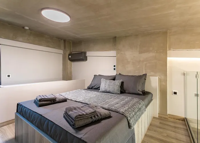 Ventiri Lofts - Kalamata Luxury Penthouses Faraí