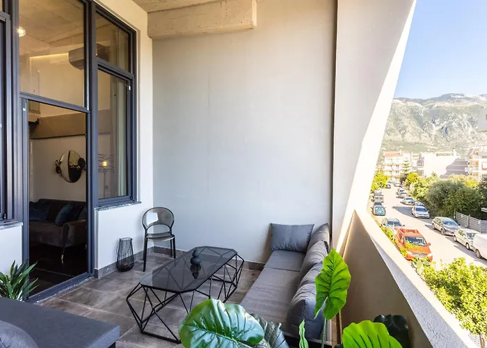 Ventiri Lofts - Kalamata Luxury Penthouses * Faraí