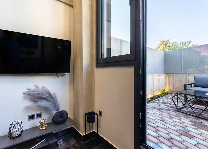 Ventiri Lofts - Kalamata Luxury Penthouses Апартаменты Farai